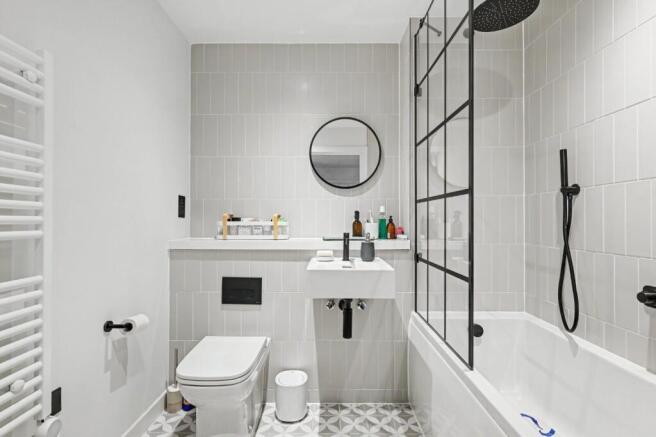 1 bed Flat to rent Image 11