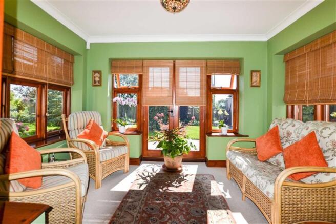 GARDEN ROOM