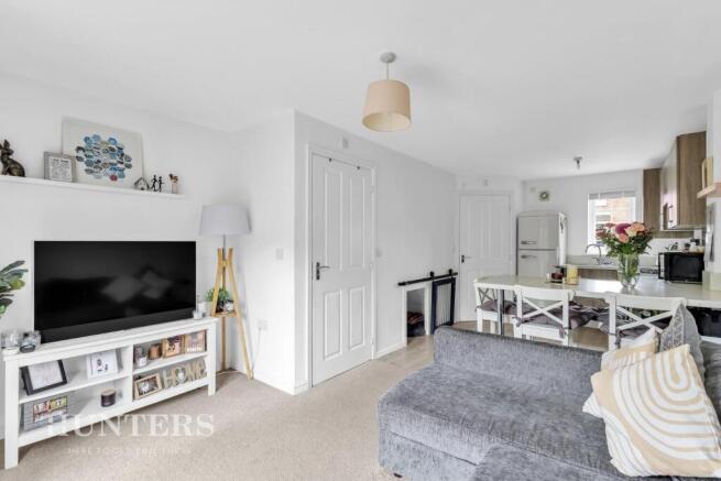 Lounge to Kitchen