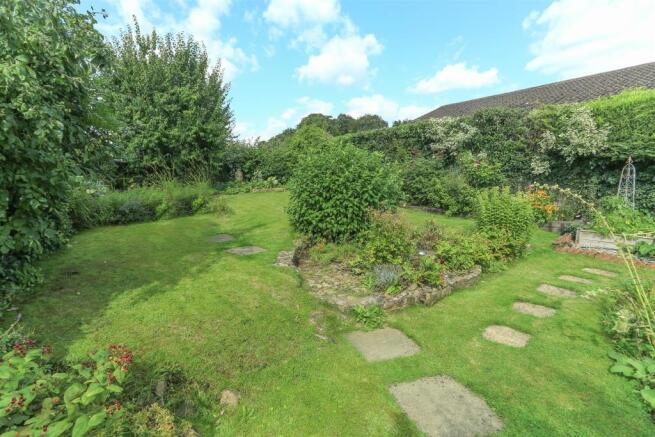 Rear Garden3.jpg