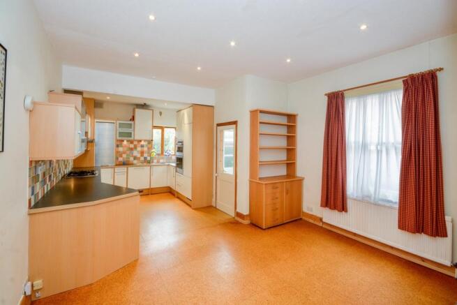 Kitchen (1)