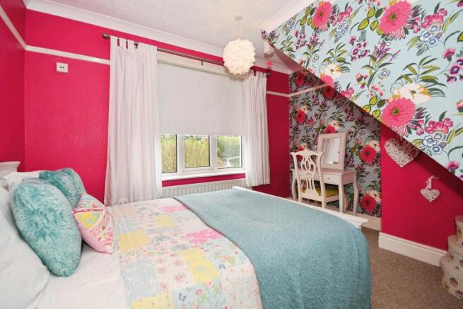 4 bed Semi-Detached for sale Image 7