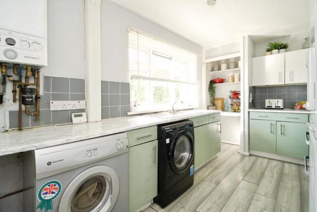 2 bed Terraced for sale Image 2