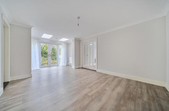 1393900-16-69418a...