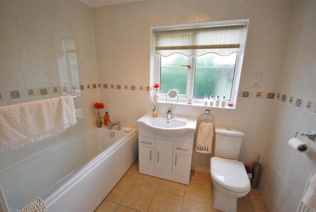 BATHROOM: