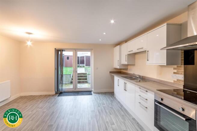 3 bed House for sale Image 7