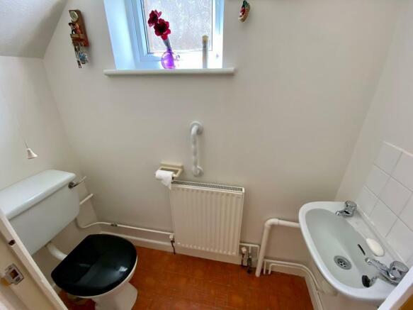 GROUND FLOOR WC