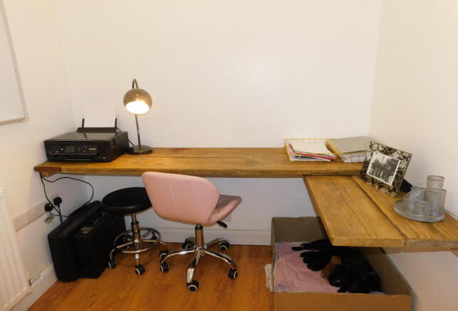 Photo 10