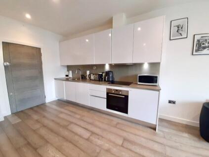 Brickfield Court, Bath Road, Slough