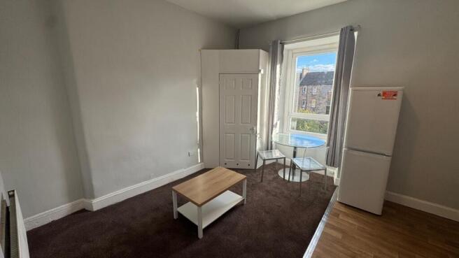 Livingroom & Kitchen
