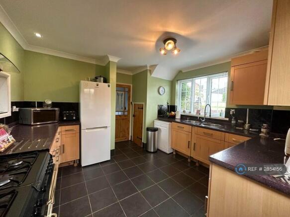 Large Kitchen With Range Cooker