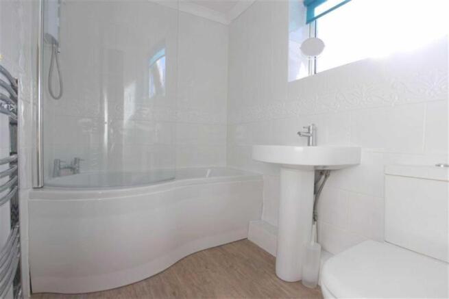 BATHROOM/WC