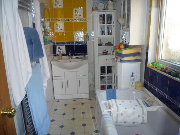Photo 10