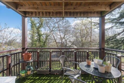 20 Knowle Lane, Ecclesall, S11