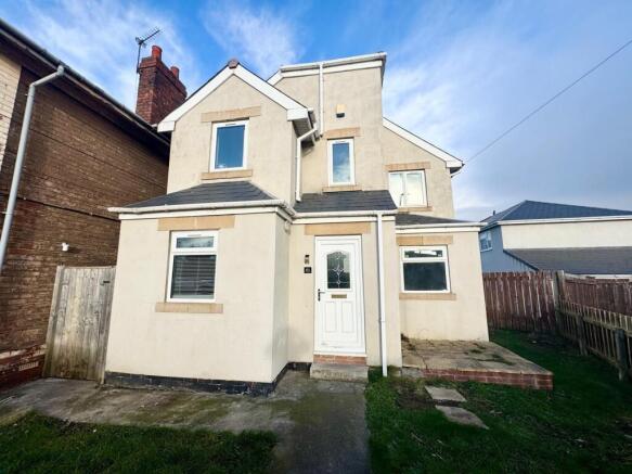 3 bed Semi-Detached to rent Image 4