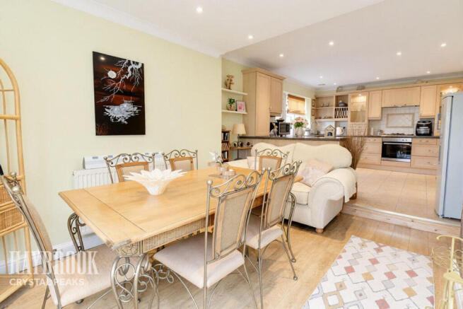 2 bed Detached Bungalow for sale Image 10