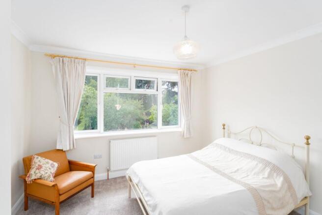 4 bed Semi-Detached for sale Image 9