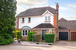 9, Mallards Way, Lightwater GU18 5ND
