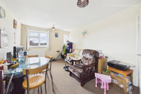 Mallard Lane, St. Neots, Cambridgeshire, PE19