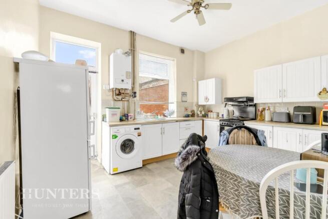 2 bed Terraced for sale Image 5