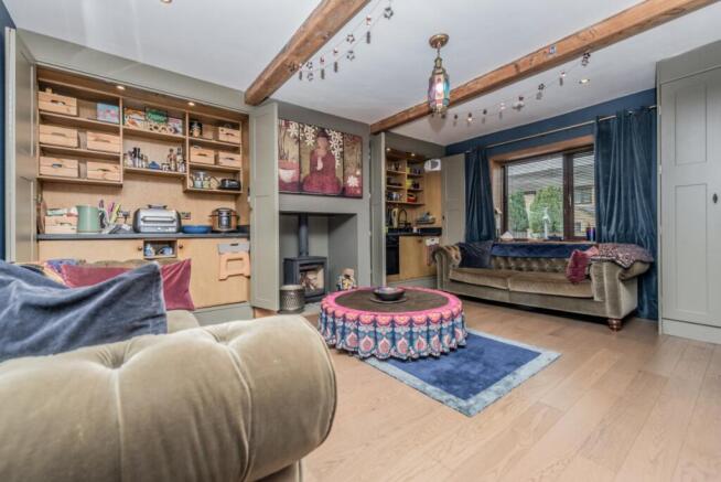 Lounge/Kitchen