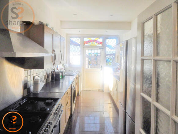 bb07dc86-13. 20Kitchen