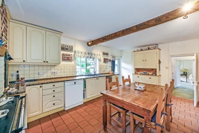 Kitchen/Breakfast Rm