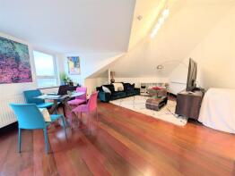 Flat 9, 24, Iona Crescent, Slough SL1 6JH