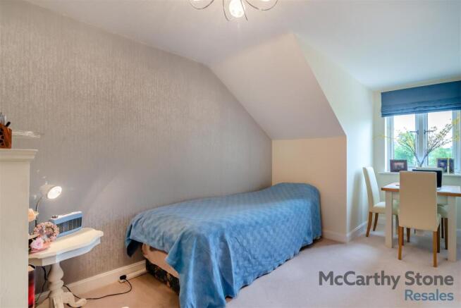 2 bed Apartment for sale Image 10