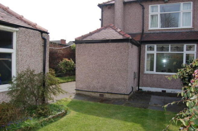 Rear garden - vie...