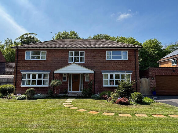 4-bed detached on 14 Lindholme, Scotter, Gainsborough, DN21 3UR, £485,000