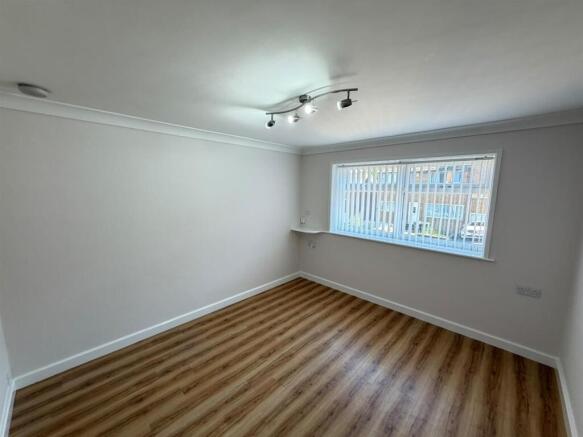 1 bed Detached Bungalow to rent Image 4