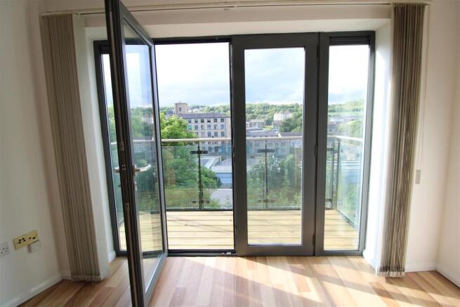 3 bed House to rent Image 6