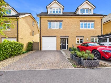 Martin Cooper Close, Caversham, Reading, Berkshire, RG4