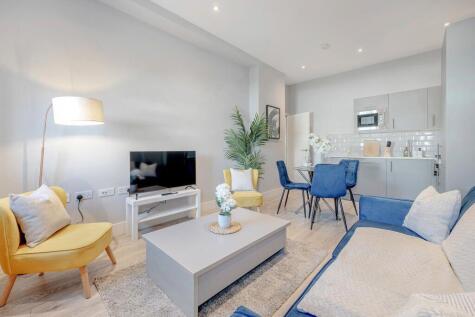 1 Bedroom apartment in Avenir Heights, Station Approach Road, Coulsdon