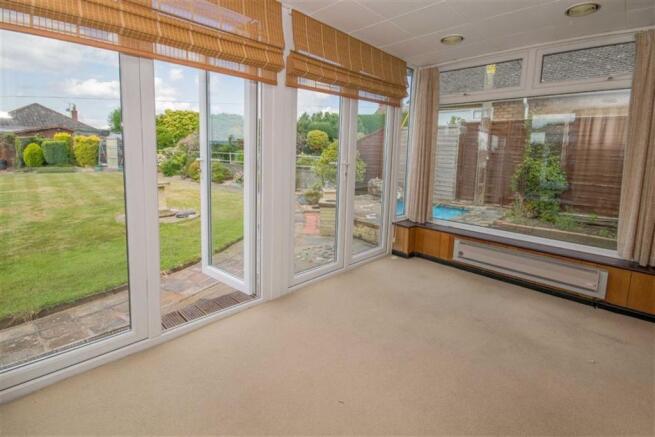 GARDEN ROOM