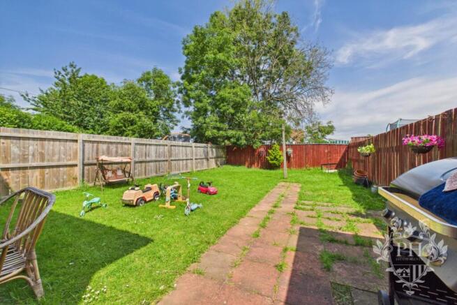 2 bed Semi-Detached for sale Image 10