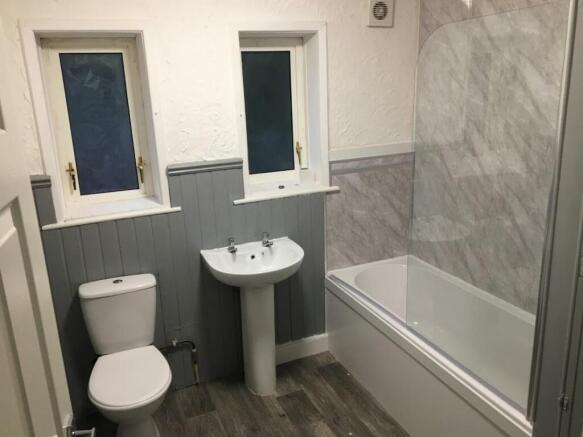 3 bed Terraced to rent Image 9