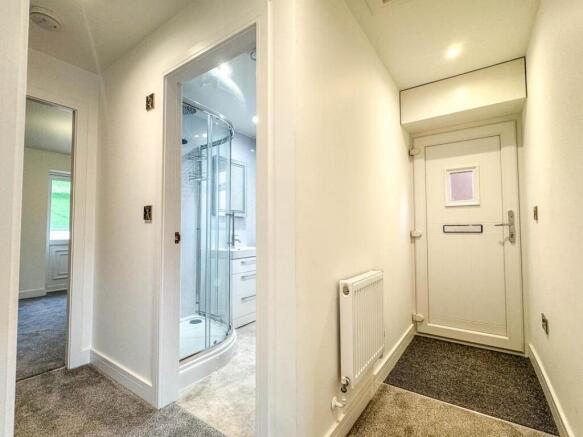 50 Cooil Drive, Douglas (12).jpg