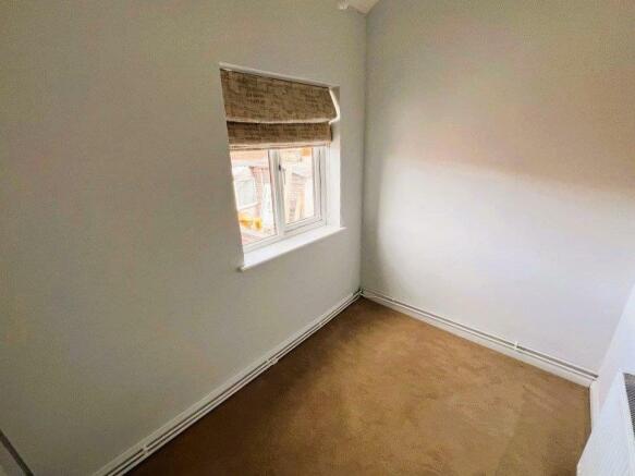 bed 2.jpg