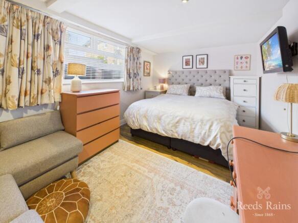 10 bed Semi-Detached for sale Image 7