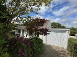 29, Penvale Crescent, Penryn TR10 8QZ