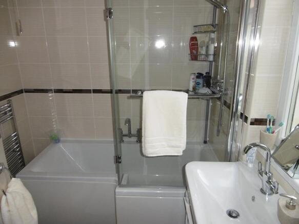 Bathroom/Shower Room
