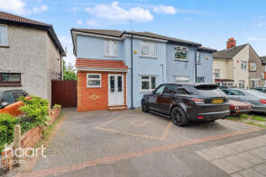 16, Russell Gardens, Ley Street, Ilford IG2 7BY