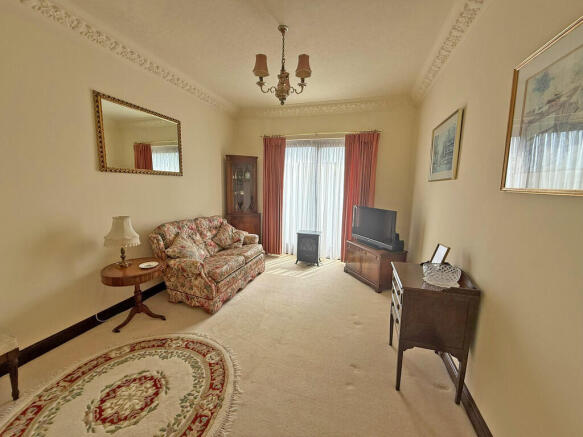 4 bed Detached Bungalow for sale Image 4