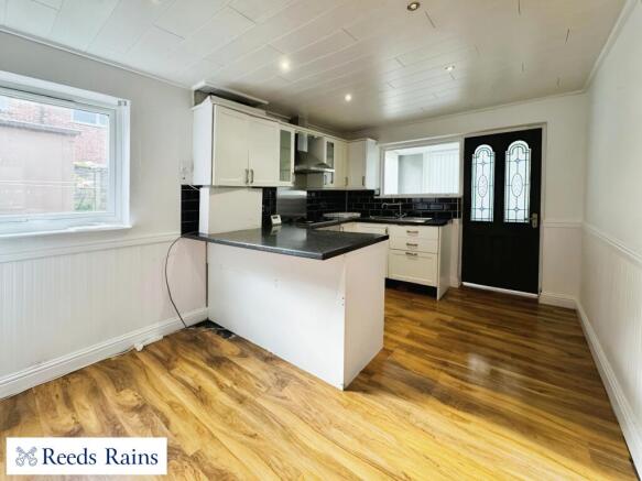 Kitchen/Dining Area