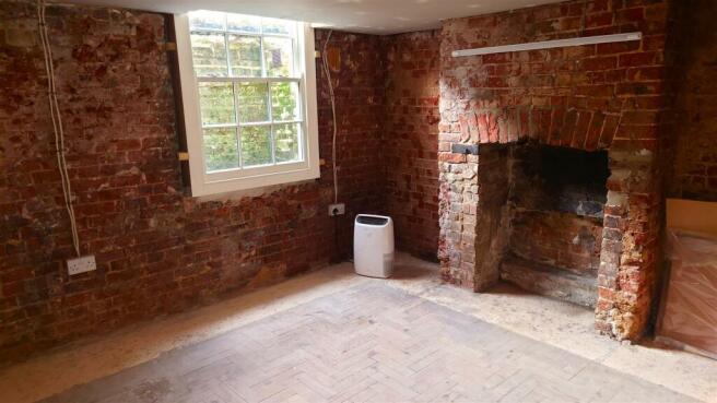 Basement Room 01.JPG
