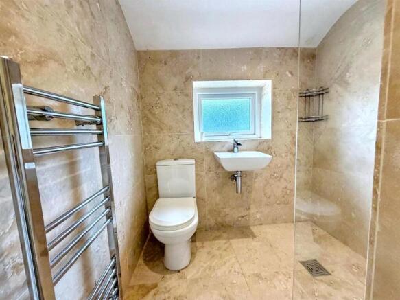 2 bed Terraced for sale Image 11