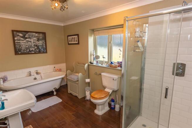 bathroom furnished