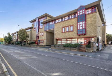 London Road, Romford, RM7